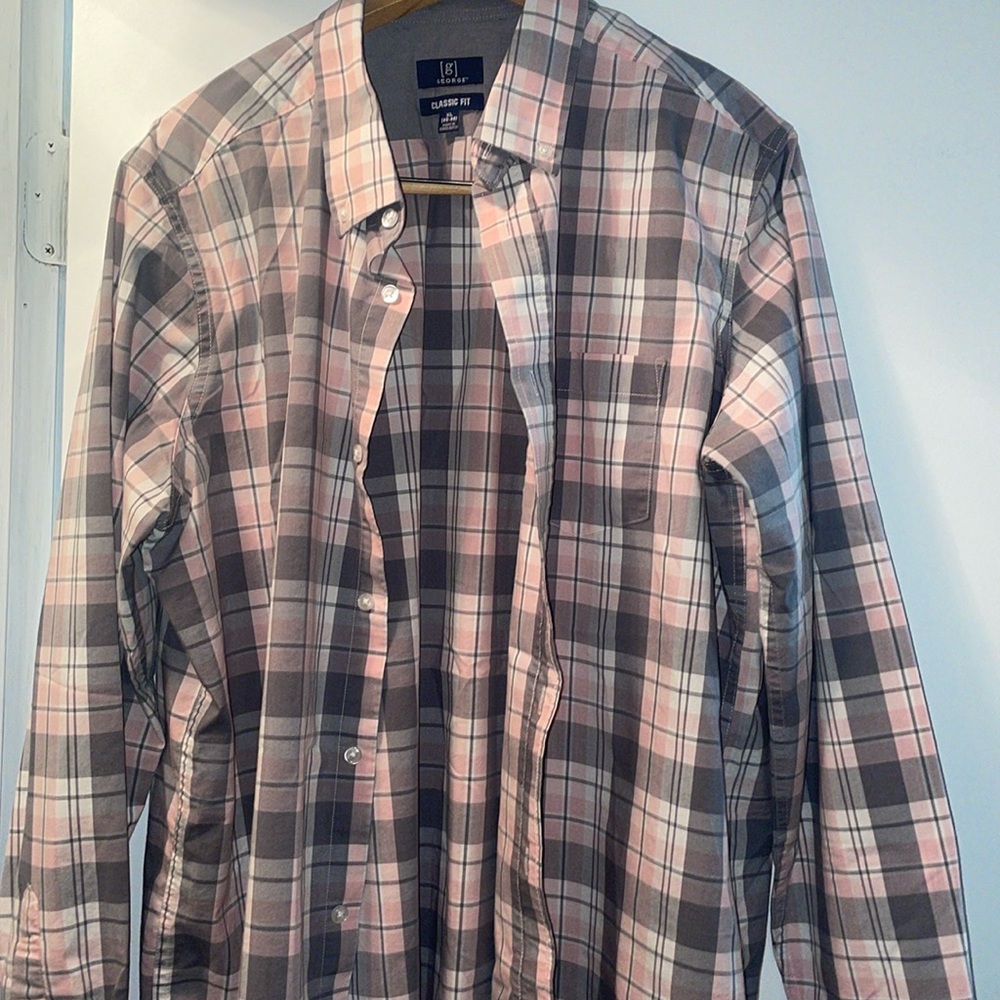 Like new George pink, white and gray button up shirt.